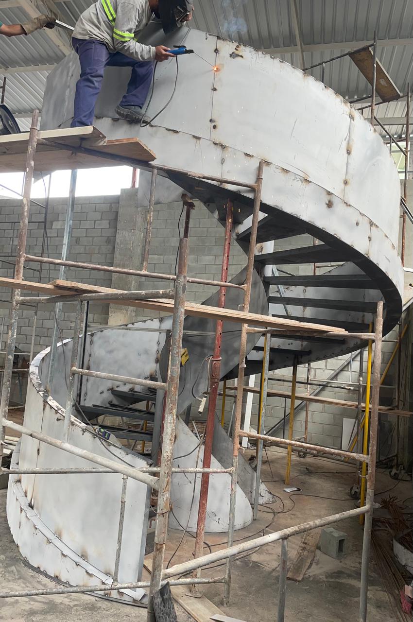 Mult MRM Estrutura Metálica, Reforma Predial e Industrial, Construção Civil e Projetos